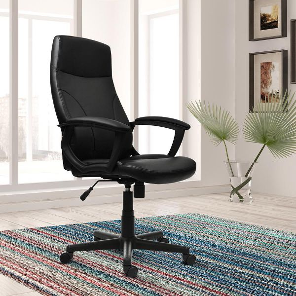 Medium Back Executive Office Chair. Color: Black